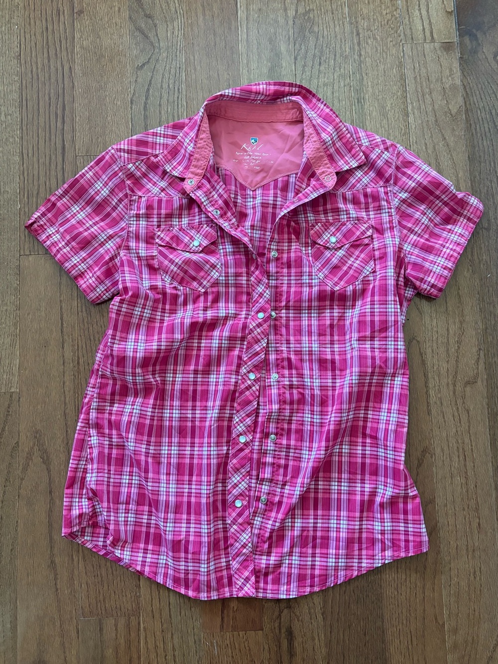 Kühl women’s pink plaid short sleeve button down shirt medium